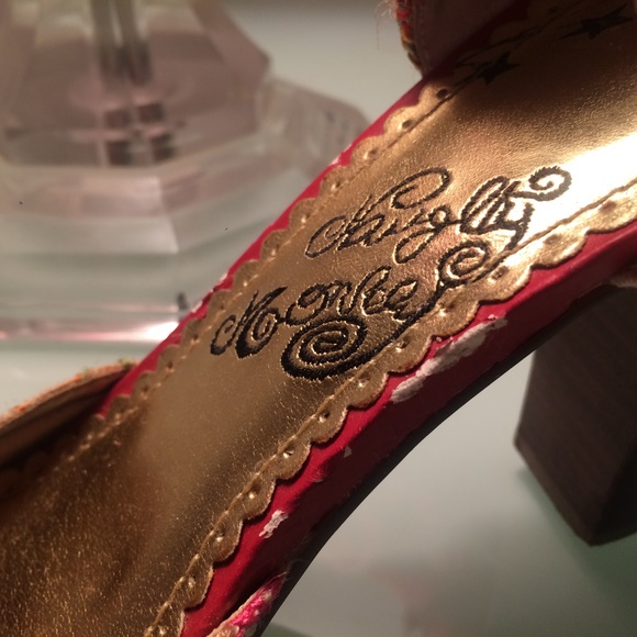 NAUGHTY MONKEY-PUMPS-EMBROIDERED-US SIZE 8 1/2 - Picture 3 of 8